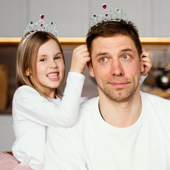 ActivityBox Playbook helps Expat dad with daughter