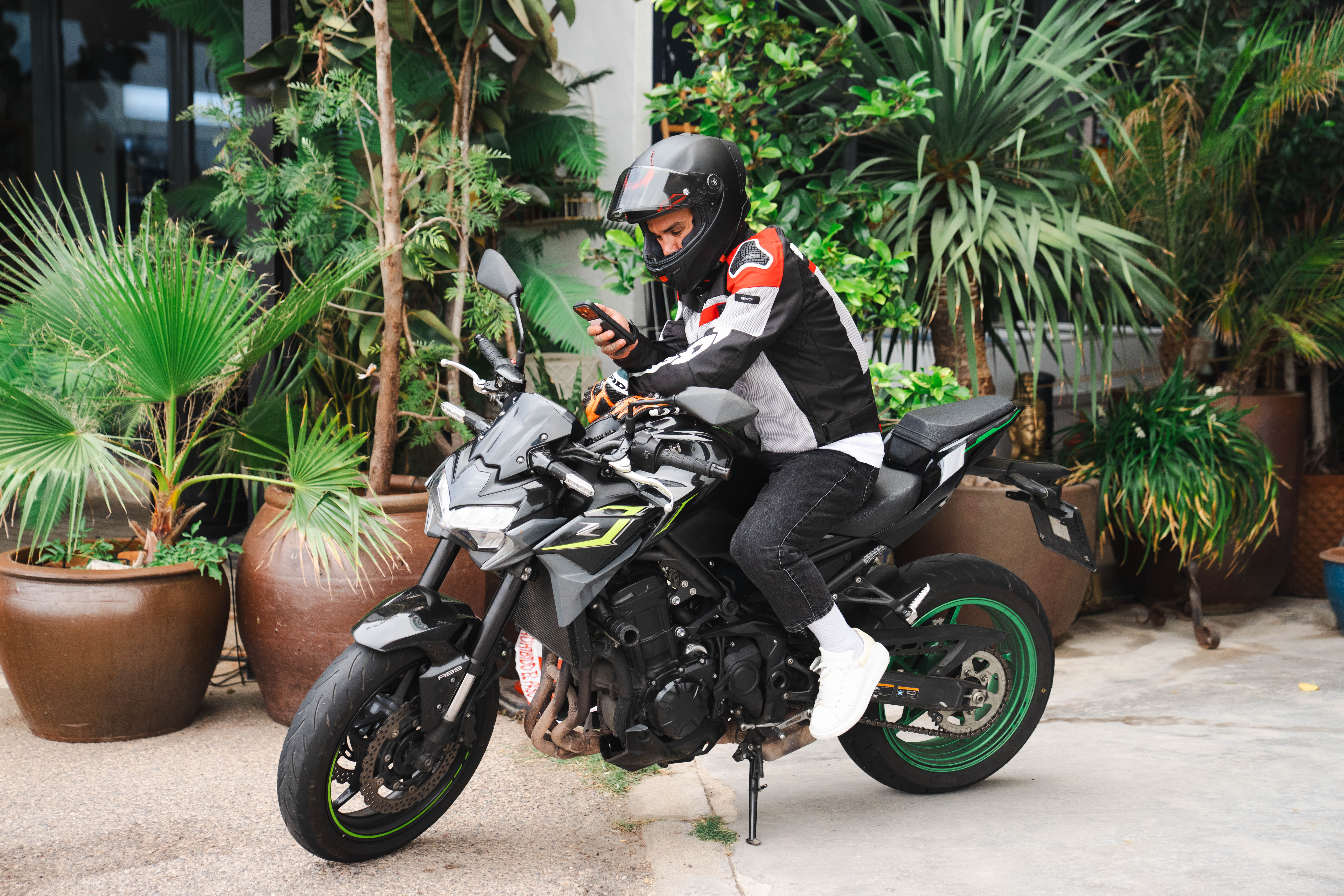 Kawasaki Z900 en movimiento
