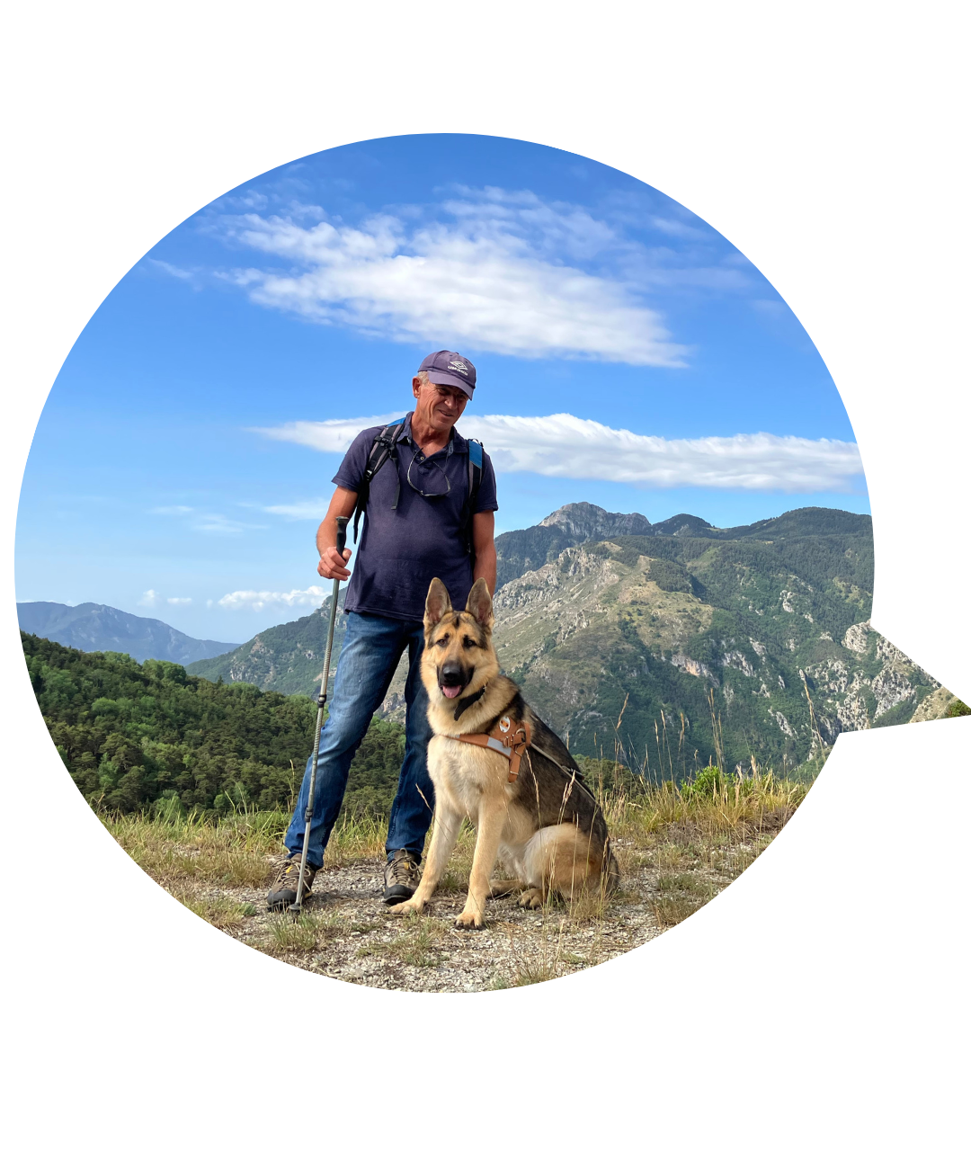 Un duo maître - chien guide