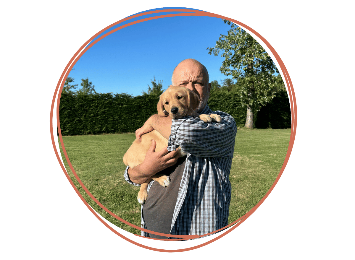 Un élève chien guide en formation