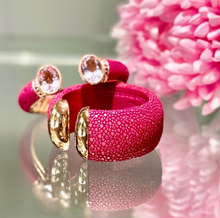 Rochenleder Tasche schwarz mit Kette